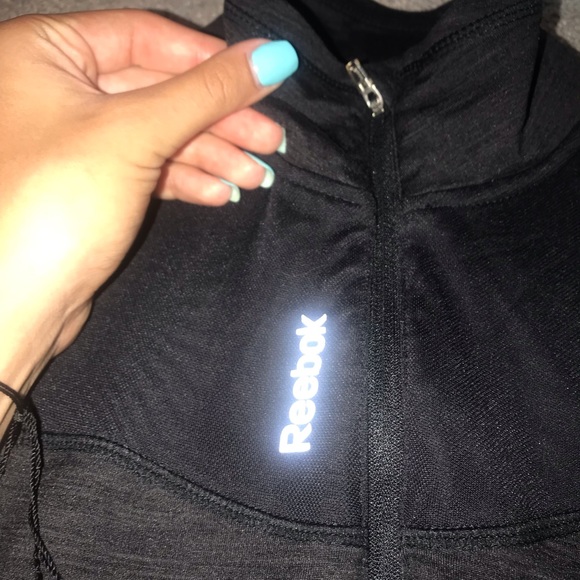 Reebok quarter zip - Picture 2 of 4